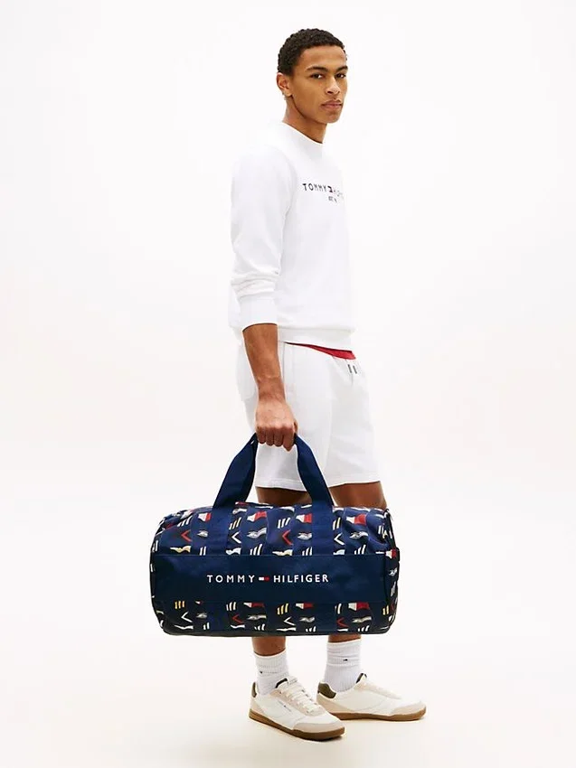 Bolsa de viaje con estampado de banderas náuticas Bolsa de viaje con estampado de banderas náuticas