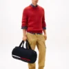 Bolsa de viaje con logotipo de rayas y bandera