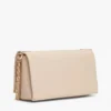 Bolso bandolera con cadena y cierre con monograma