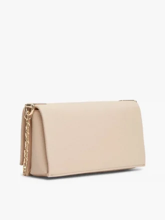Bolso bandolera con cadena y cierre con monograma