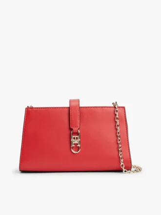 Bolso bandolera con cadena y monograma pulido