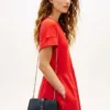 Bolso bandolera con cadena y monograma pulido Bolso bandolera con cadena y monograma pulido