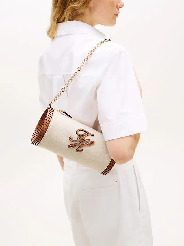 Bolso de lino con monograma y asa de cadena Bolso de lino con monograma y asa de cadena