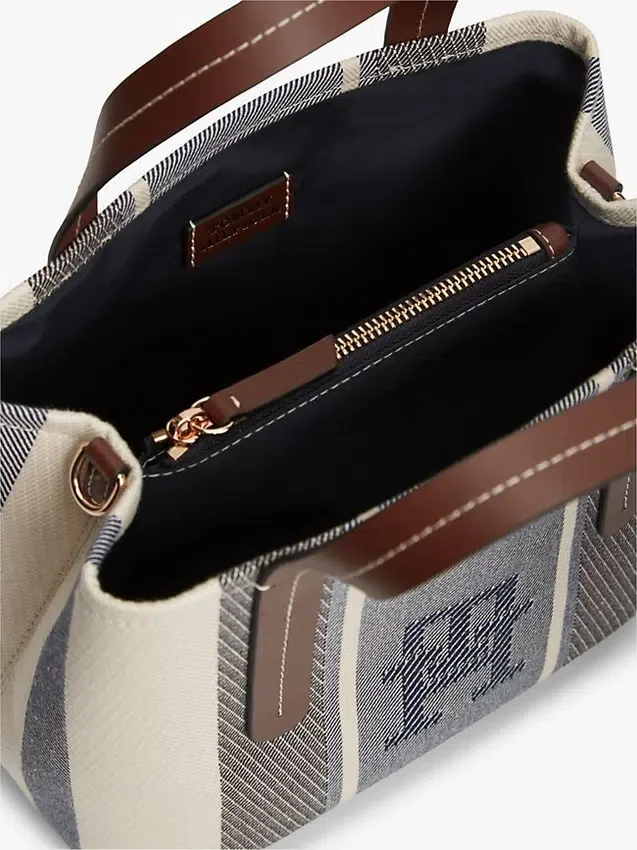 Bolso mini tipo cartera de jacquard a rayas Bolso mini tipo cartera de jacquard a rayas