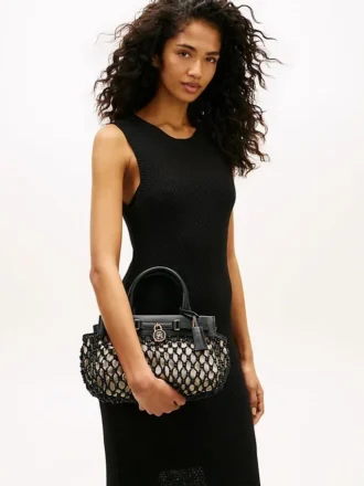 Bolso mini tote de cuero con macramé