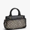 Bolso mini tote de cuero con macramé
