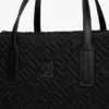 Bolso mini tote de nailon con monograma y pespuntes Bolso mini tote de nailon con monograma y pespuntes