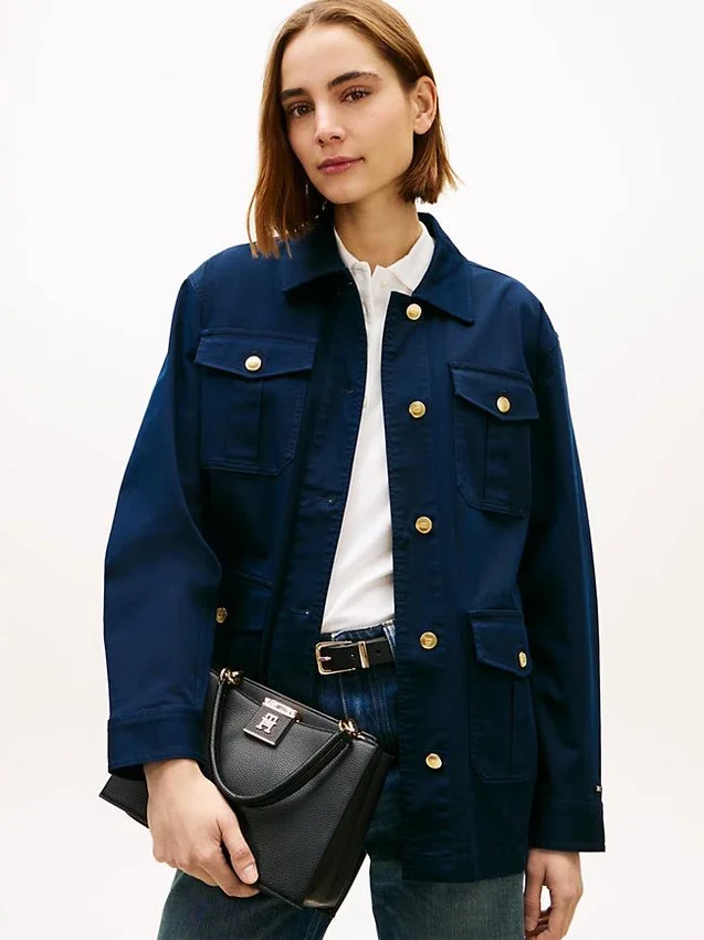 Bolso satchel mediano con cierre monograma Bolso satchel mediano con cierre monograma