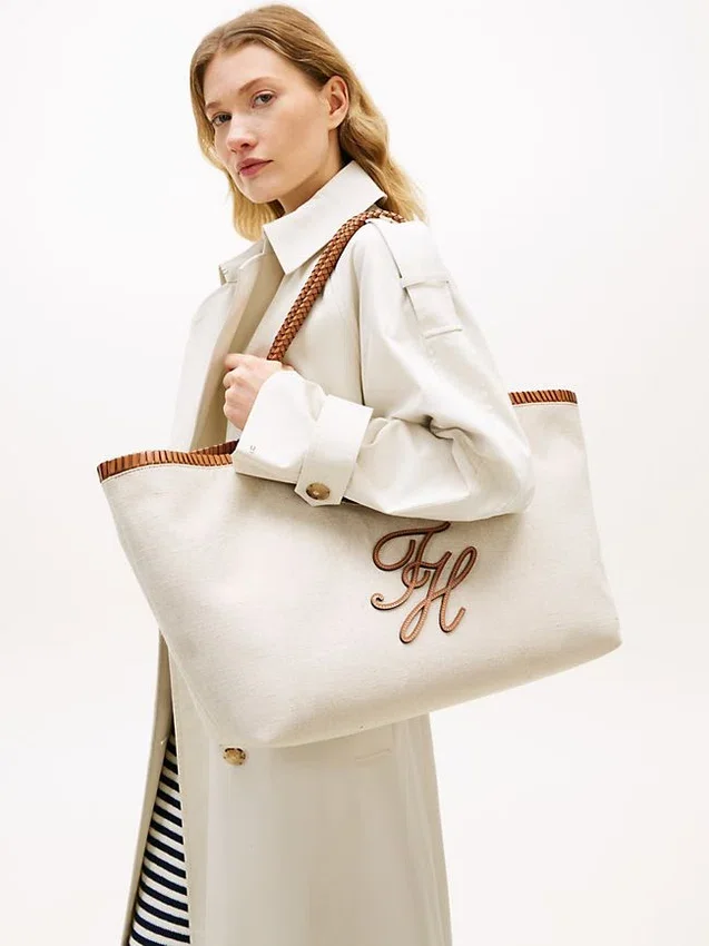 Bolso tote maxi de lino con monograma Bolso tote maxi de lino con monograma