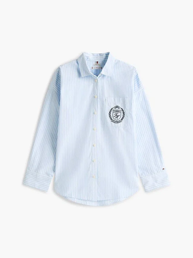 Camisa a rayas con logotipo del escudo y corte holgado Camisa a rayas con logotipo del escudo y corte holgado