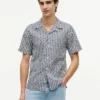Camisa camp de corte regular con estampado solar