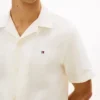 Camisa camp de corte regular en mezcla de lino