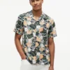 Camisa campestre de corte regular con estampado floral tropical