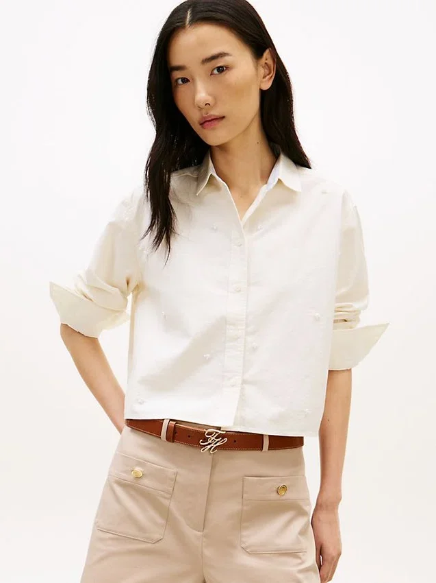 Camisa corta de popelín con adornos Camisa corta de popelín con adornos