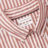 Camisa de algodón y lino a rayas de corte regular