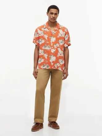 Camisa de campamento de corte regular con estampado floral en mezcla de lino