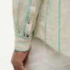 Camisa de corte regular a rayas en mezcla de lino