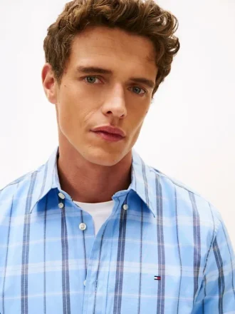 Camisa de corte regular con estampado de cuadros de ventana