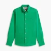 Camisa de corte regular en mezcla de lino