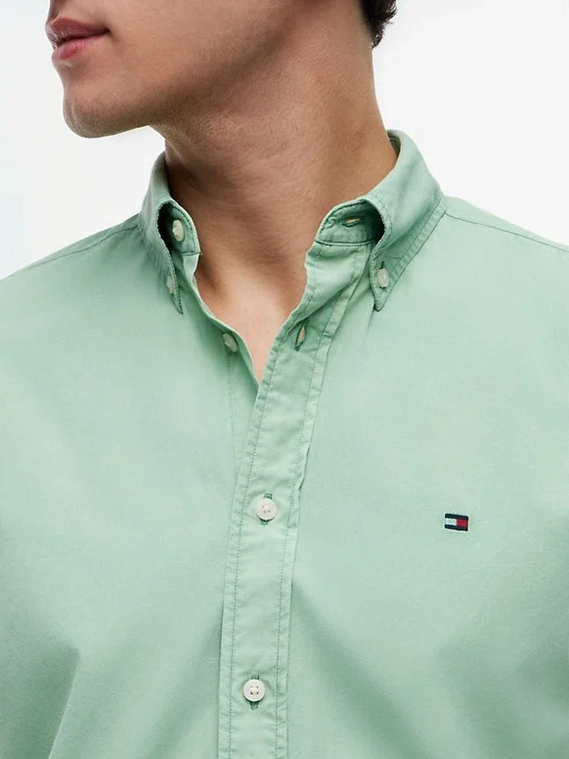 Camisa de corte regular teñida en prenda Camisa de corte regular teñida en prenda