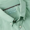 Camisa de corte regular teñida en prenda Camisa de corte regular teñida en prenda