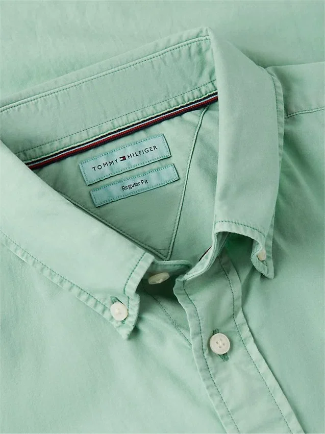 Camisa de corte regular teñida en prenda Camisa de corte regular teñida en prenda