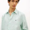 Camisa de lino a cuadros de corte regular Camisa de lino a cuadros de corte regular