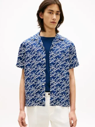 Camisa de lino con estampado de monograma en letra cursiva