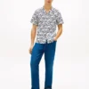 Camisa de lino con estampado de monograma en letra cursiva