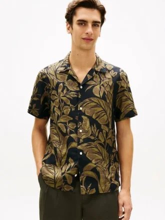 Camisa de lino con estampado tropical