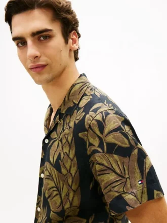 Camisa de lino con estampado tropical
