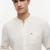 Camisa de lino de corte regular con cuello de banda Camisa de lino de corte regular con cuello de banda