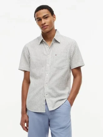 Camisa de mezcla de lino a rayas de corte regular