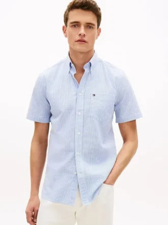 Camisa de seersucker a rayas de corte regular