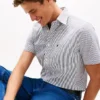Camisa de seersucker a rayas de corte regular Camisa de seersucker a rayas de corte regular