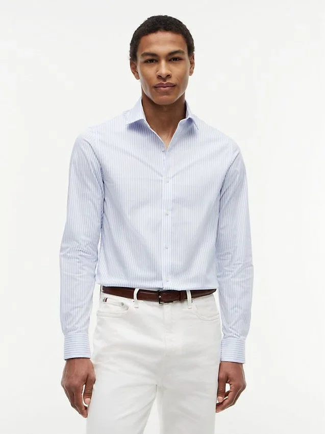 Camisa de vestir a rayas THFlex de corte entallado Camisa de vestir a rayas THFlex de corte entallado