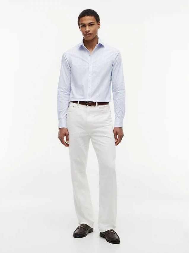 Camisa de vestir a rayas THFlex de corte entallado Camisa de vestir a rayas THFlex de corte entallado