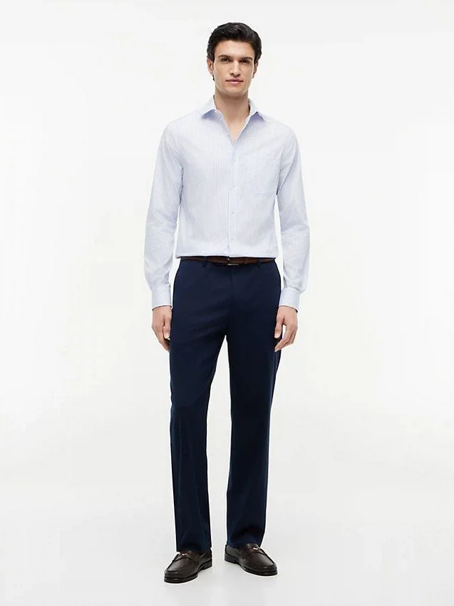 Camisa de vestir a rayas THFlex de corte regular Camisa de vestir a rayas THFlex de corte regular