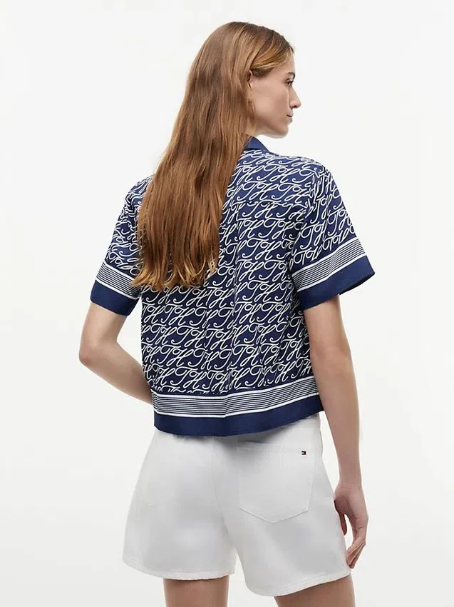 Camisa de voile con monograma en letra cursiva Camisa de voile con monograma en letra cursiva