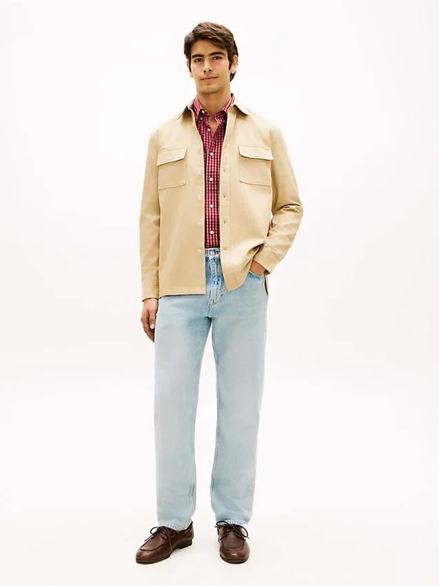 Camisa oversize de sarga con efecto slub y corte regular Camisa oversize de sarga con efecto slub y corte regular
