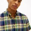 Camisa Oxford de cuadros llamativos de corte regular Camisa Oxford de cuadros llamativos de corte regular