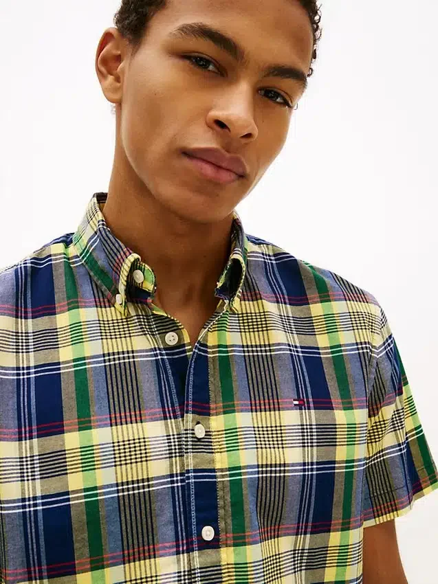 Camisa Oxford de cuadros llamativos de corte regular Camisa Oxford de cuadros llamativos de corte regular