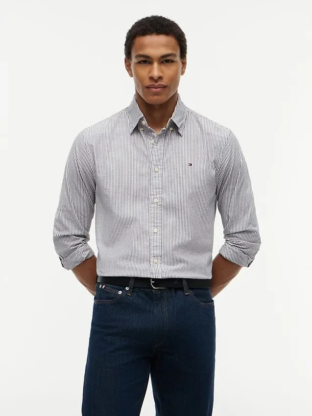 Camisa Oxford elástica a rayas de corte regular Camisa Oxford elástica a rayas de corte regular