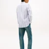 Camisa Oxford elástica a rayas de corte regular