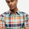 Camisa Oxford Madras de corte regular
