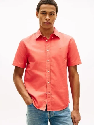 Camisa Oxford teñida en prenda de corte regular