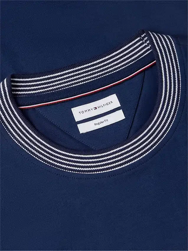 Camiseta a rayas con logotipo náutico Camiseta a rayas con logotipo náutico