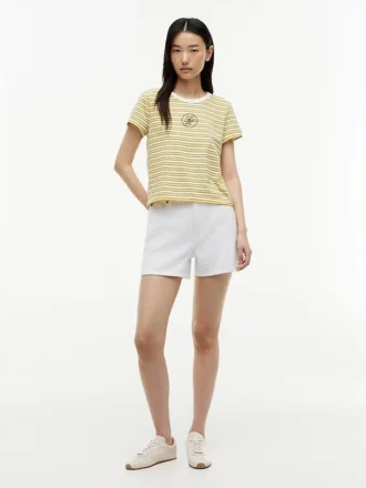 Camiseta a rayas con monograma en letra náutica