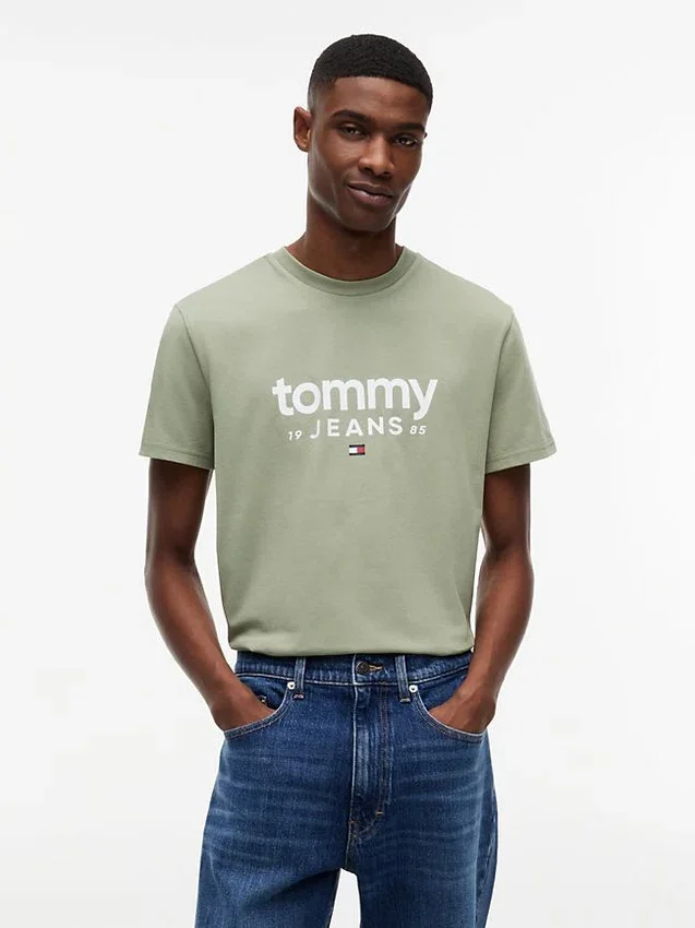 Camiseta ajustada con el logotipo de Tommy Jeans Camiseta ajustada con el logotipo de Tommy Jeans