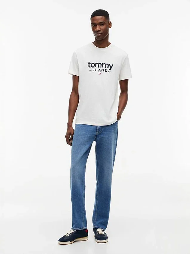 Camiseta ajustada con el logotipo de Tommy Jeans Camiseta ajustada con el logotipo de Tommy Jeans